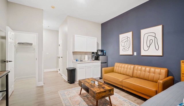 1 Bedroom Apartment at Oak + Fountain - #7