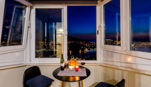 1 bedroom apartment with balcony