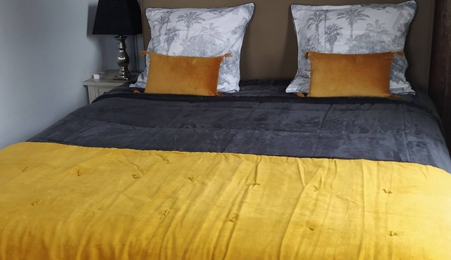 1 Bedroom Apartment in Ã‰couen