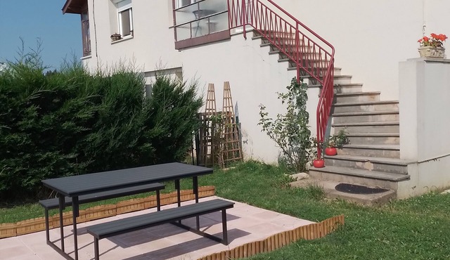 1 Bedroom Apartment in Louhans