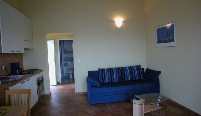 1 bedroom apartment in lukovo