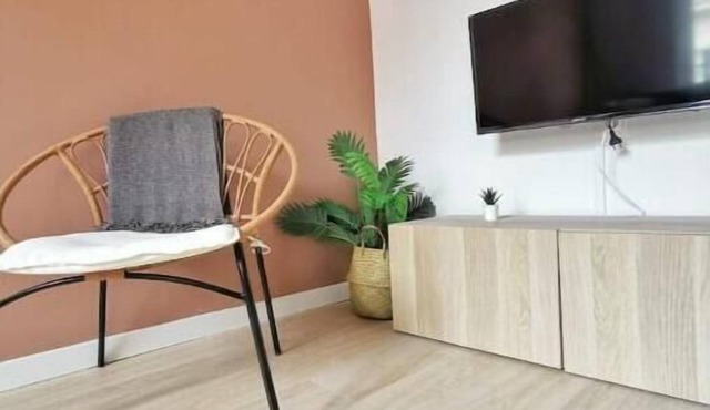 1 Bedroom Apartment in Lens