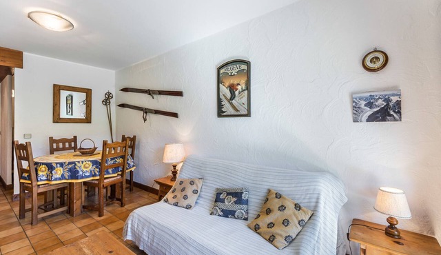 1-Bedroom Apartment in Megève - Pets Allowed