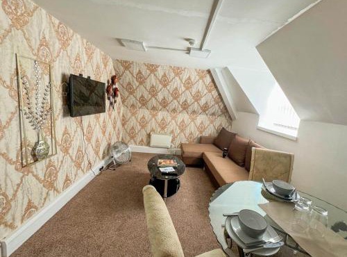 1 Bedroom Apartment Near Touchwood Shopping Centre Solihull