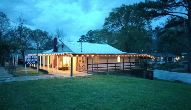 1-bedroom apartment in the rear suite of the Howard Finster Vision House Museum.