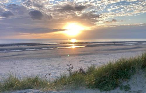 1 Bedroom Awesome Apartment In Berck Plage