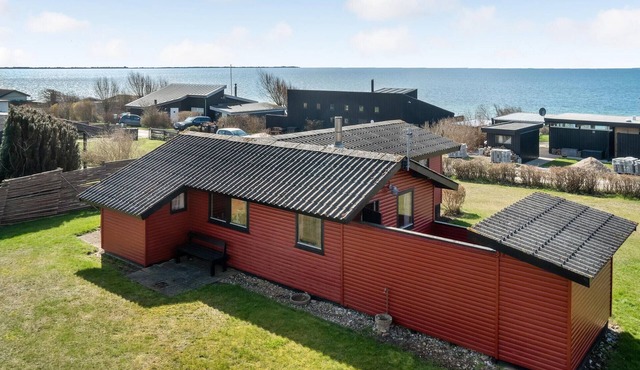 1 bedroom awesome home in Kalundborg