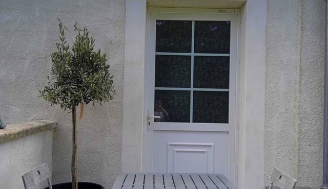 1 Bedroom Bed & breakfast in THORIGNY-SUR-OREUSE