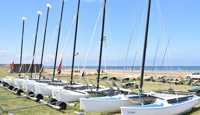 1 bedroom beach front apartment in Grandcamp-Maisy