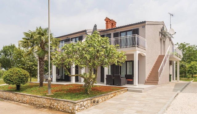 1 bedroom beach front apartment in Porec