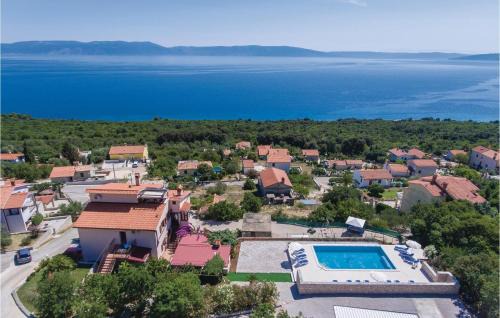 1 Bedroom Beach Front Apartment In Labin