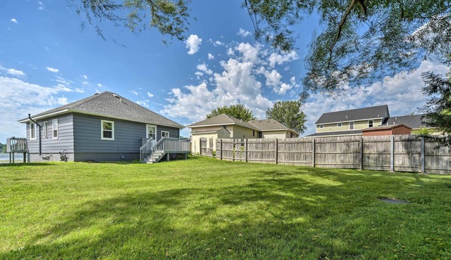 1-Bedroom Beach House on Snowmobile Trail!