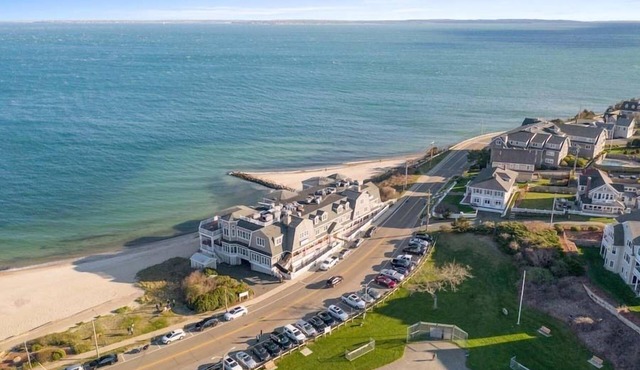 1 Bedroom Beachfront Falmouth Condo RPAM052