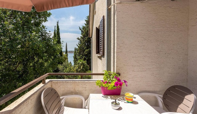 1 bedroom beautiful apartment in Omisalj
