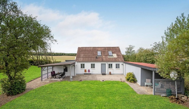 1 bedroom beautiful home in Roslev