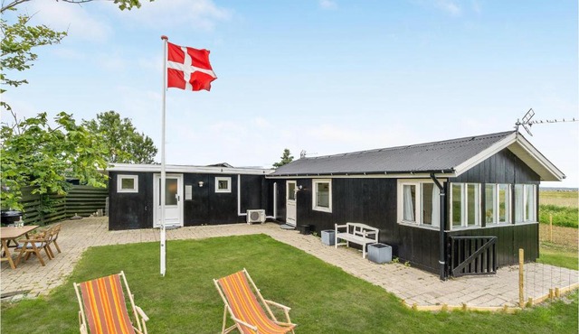 1 Bedroom Beautiful Home In Løgstør