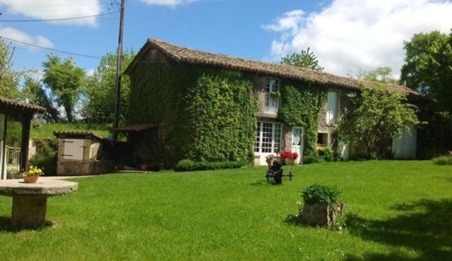 1 bedroom bed & breakfast in sonnac
