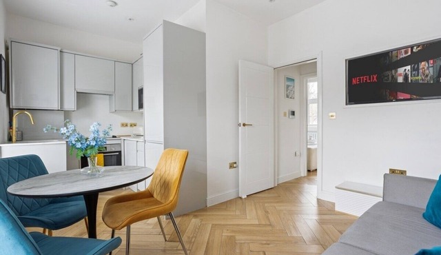 1 Bedroom Center London Luxury Pad, High Spec