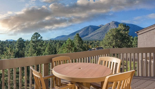 1 Bedroom Condo in Flagstaff, on Golf Course!