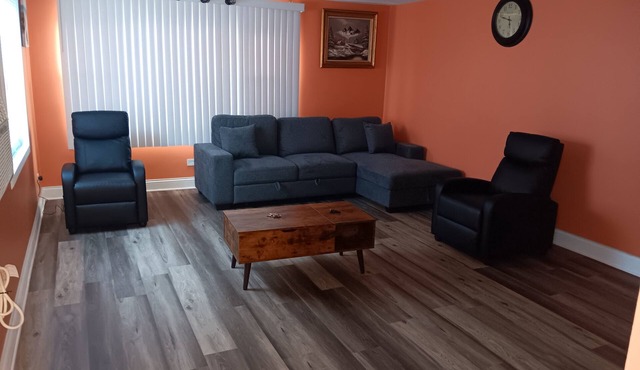 1-bedroom condo next to Chicago Midway International Airport