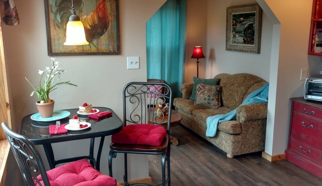 1-bedroom cottage just 7 minutes to Guadalupe River