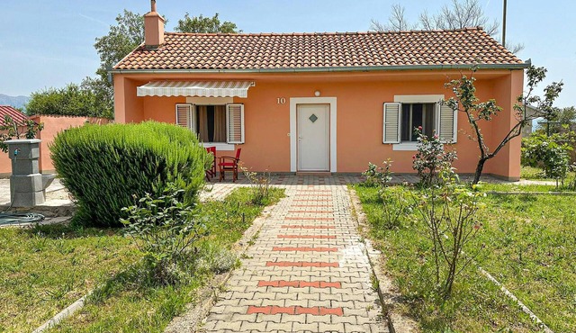 1 bedroom cozy home in Knin