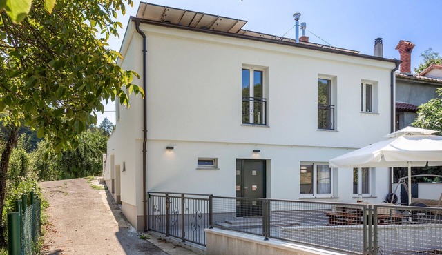 1 bedroom cozy home in Lukezi