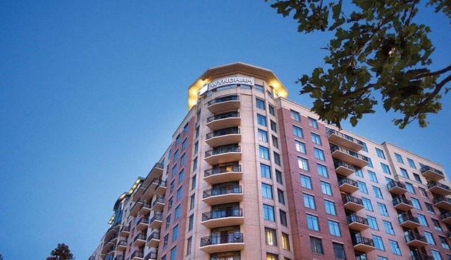 1 Bedroom Deluxe Condo - National Harbor. Pools & more!