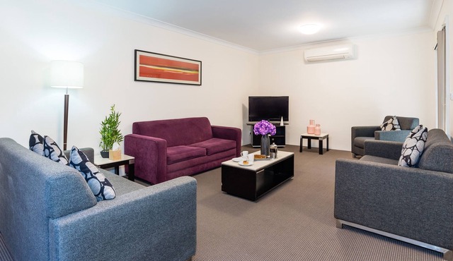 1 bedroom executive furnished Apartment for short & extended stays
