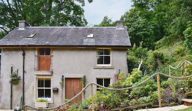 1 bedroom accommodation in Cove near Helensburgh