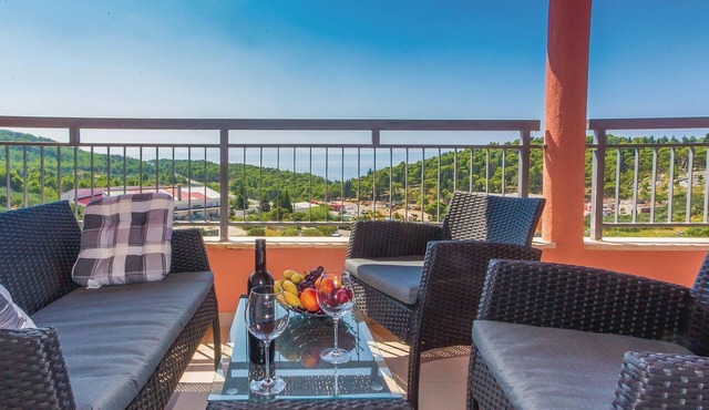 1 bedroom gorgeous apartment in Makarska