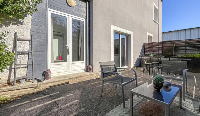 1 bedroom gorgeous home in Sernhac