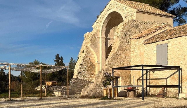 1 bedroom gorgeous home in Orgon