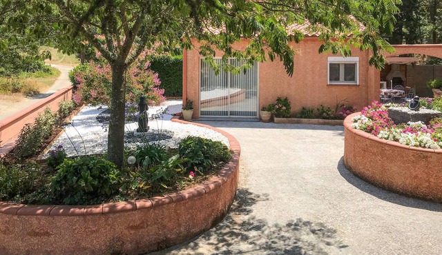 1 bedroom gorgeous home in Rodès