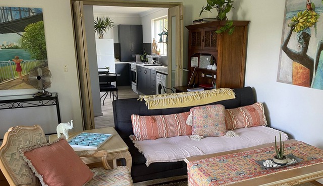 1 bedroom guest house with a lovely living space inside and out!