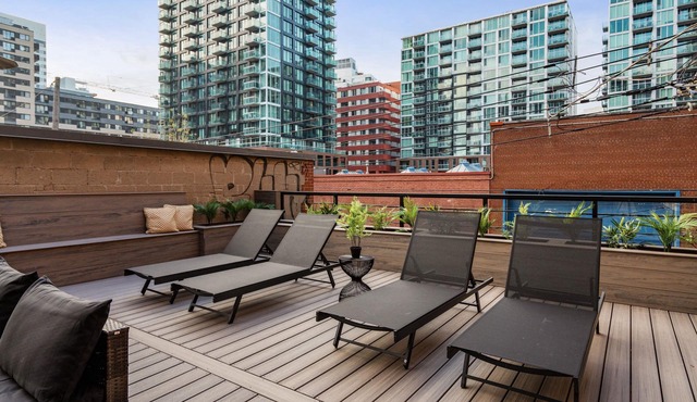 1 Bedroom Heart of MTL Parking + Terrasse