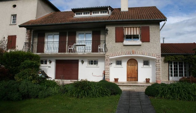 1 Bedroom House 20min walk to centre in Tournus