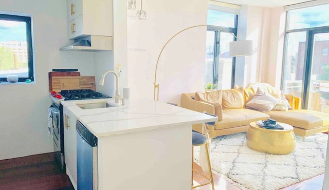 1 Bedroom in Modern building