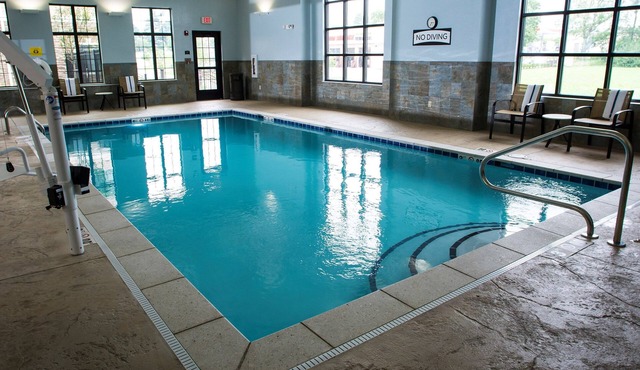 1 Bedroom | Indoor Pool. Free Daily Breakfast