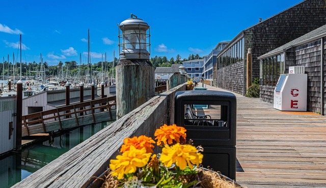 1-Bedroom King Suite with Balcony & Resort Views