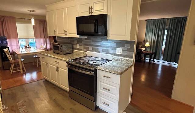 1-bedroom mfg home in Colony Cove. An 55+ Adult Community. No pets w/o review.