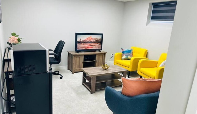 1 Bedroom modern basement suite with private entrance