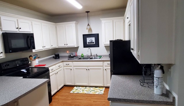 1 bedroom near Gainesville city center and Winstar casino.