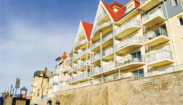 1 Bedroom Nice Apartment In Wimereux