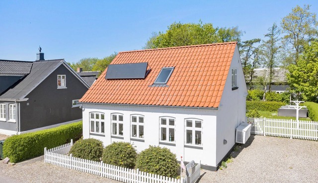 1 bedroom nice home in Tranekær