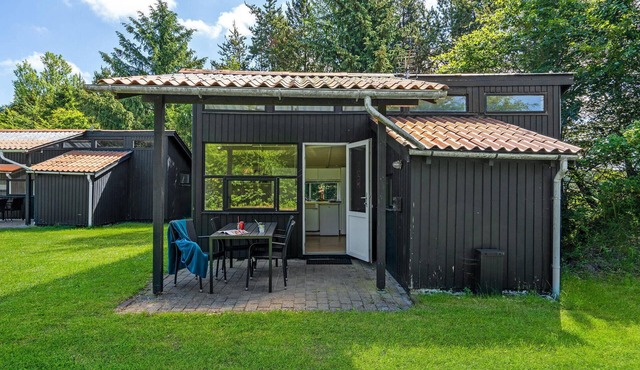1 bedroom nice home in Hampen