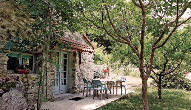 1 bedroom nice home in Mayres