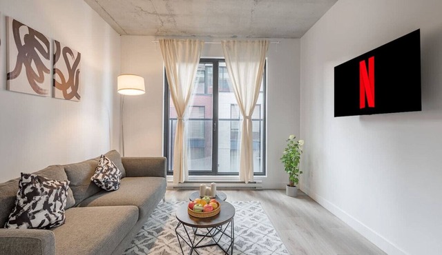 1 bedroom old port- F1 Weekend