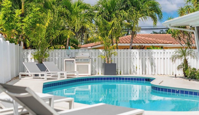 1 Bedroom on the Barrier Island. Walk to the Beach