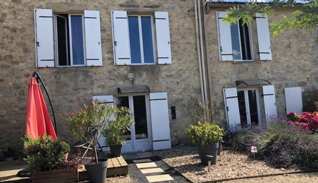 1 Bedroom Private vacation home in Saint-SÃ¨ve